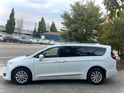 2019 Chrysler Pacifica Touring L - Photo 8 - Tacoma, WA 98409