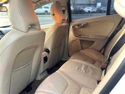 2013 Volvo S60 T5   - Photo 9 - Tacoma, WA 98409