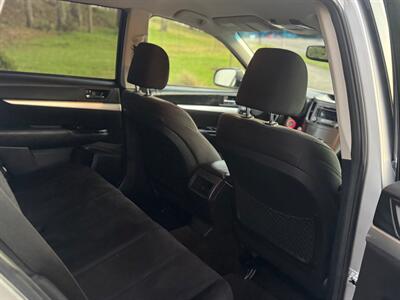 2013 Subaru Outback 2.5i Premium   - Photo 11 - Tacoma, WA 98409