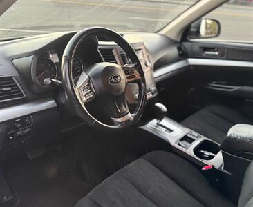 2013 Subaru Outback 2.5i Premium   - Photo 8 - Tacoma, WA 98409