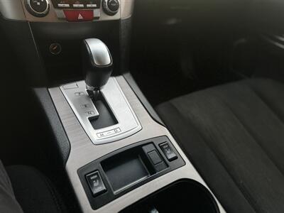 2013 Subaru Outback 2.5i Premium   - Photo 18 - Tacoma, WA 98409