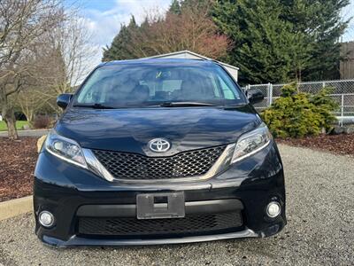 2017 Toyota Sienna SE Premium 8-Passenger   - Photo 2 - Tacoma, WA 98409