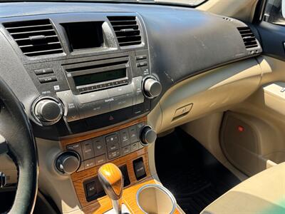 2008 Toyota Highlander Hybrid Limited - Photo 14 - Tacoma, WA 98409