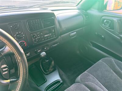 2000 Dodge Dakota   - Photo 13 - Tacoma, WA 98409