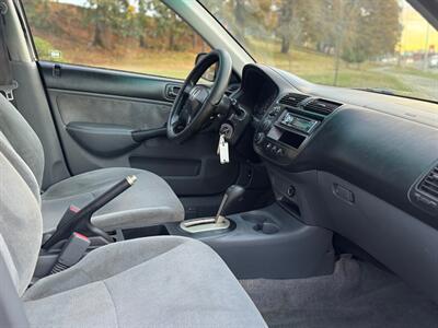 2001 Honda Civic LX   - Photo 13 - Tacoma, WA 98409
