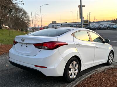 2016 Hyundai ELANTRA SE   - Photo 8 - Tacoma, WA 98409