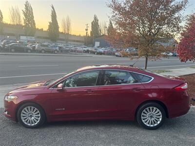 2013 Ford Fusion Hybrid SE - Photo 8 - Tacoma, WA 98409