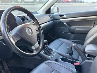 2009 Volkswagen Jetta SE   - Photo 13 - Tacoma, WA 98409