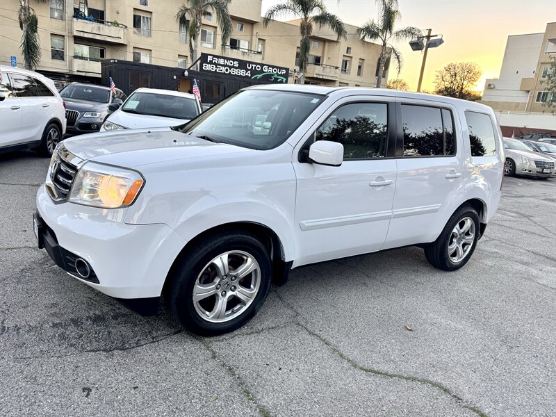 View vehicle photo 7