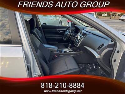 2017 Nissan Altima 2.5 SR   - Photo 9 - Van Nuys, CA 91406