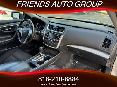 2017 Nissan Altima 2.5 SR   - Photo 8 - Van Nuys, CA 91406