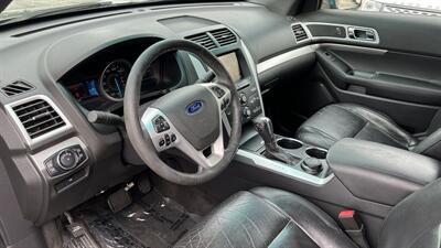 2011 Ford Explorer XLT   - Photo 6 - Van Nuys, CA 91406