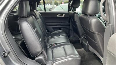 2011 Ford Explorer XLT   - Photo 11 - Van Nuys, CA 91406