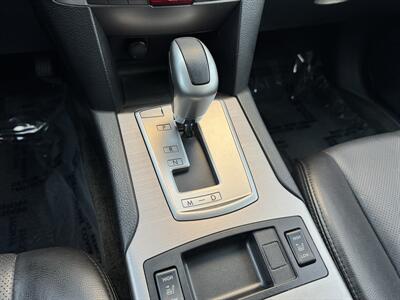 2012 Subaru Outback 2.5i Limited - Photo 18 - Van Nuys, CA 91406