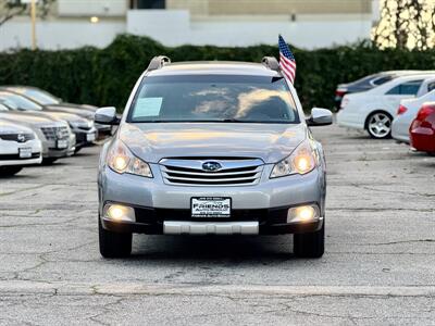 2012 Subaru Outback 2.5i Limited - Photo 2 - Van Nuys, CA 91406