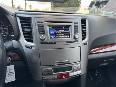2012 Subaru Outback 2.5i Limited - Photo 17 - Van Nuys, CA 91406