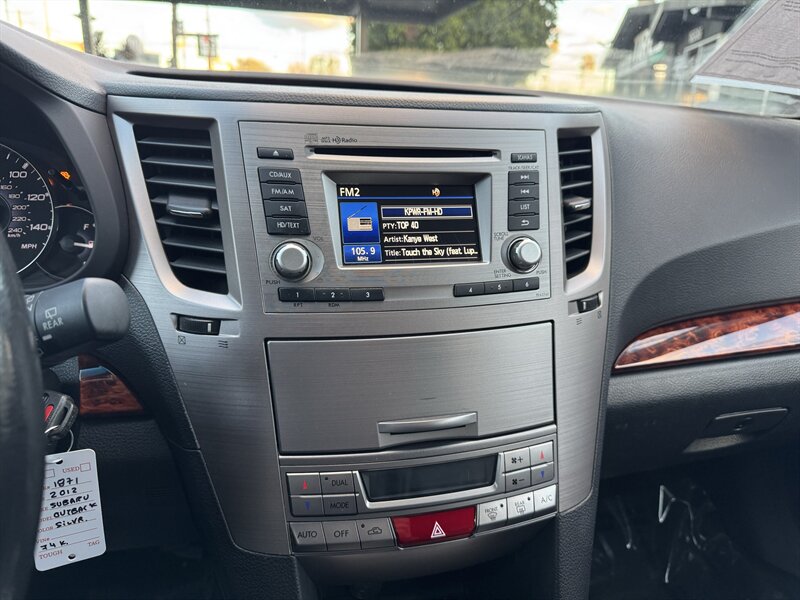 2012 Subaru Outback Limited - Photo 17