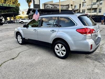 2012 Subaru Outback 2.5i Limited - Photo 6 - Van Nuys, CA 91406