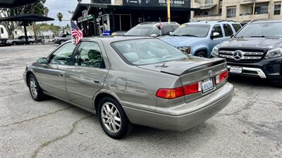 2000 Toyota Camry LE   - Photo 4 - Van Nuys, CA 91406