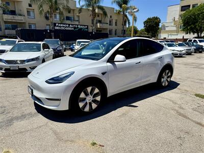 2021 Tesla Model Y Long Range Dual Motor AWD - Photo 7 - Van Nuys, CA 91406