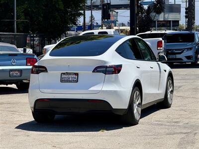 2021 Tesla Model Y Long Range Dual Motor AWD - Photo 4 - Van Nuys, CA 91406