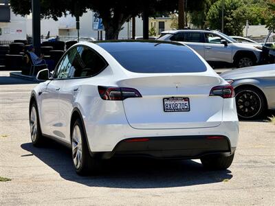 2021 Tesla Model Y Long Range Dual Motor AWD - Photo 6 - Van Nuys, CA 91406