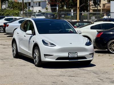 2021 Tesla Model Y Long Range Dual Motor AWD - Photo 3 - Van Nuys, CA 91406