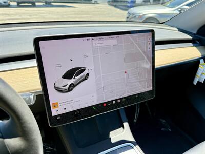 2021 Tesla Model Y Long Range Dual Motor AWD - Photo 20 - Van Nuys, CA 91406
