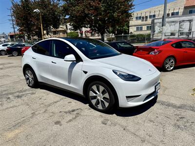 2021 Tesla Model Y Long Range Dual Motor AWD - Photo 8 - Van Nuys, CA 91406
