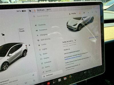 2021 Tesla Model Y Long Range Dual Motor AWD - Photo 22 - Van Nuys, CA 91406