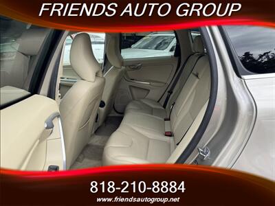 2015 Volvo XC60 T5 Drive-E Premier   - Photo 16 - Van Nuys, CA 91406