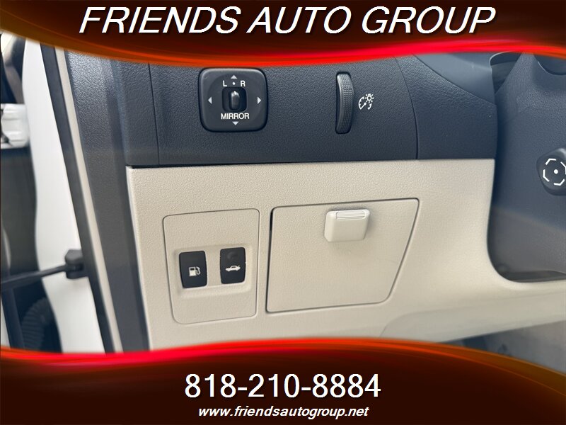2009 Lexus ES 350 photo 18