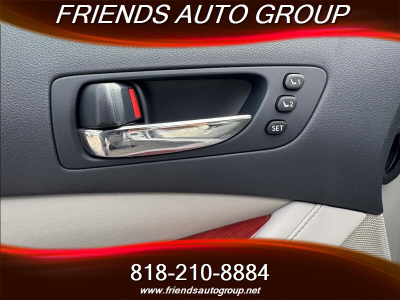 2009 Lexus ES 350 photo 26
