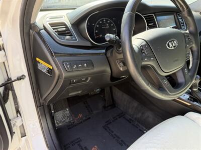 2014 Kia Cadenza Premium - Photo 16 - Van Nuys, CA 91406