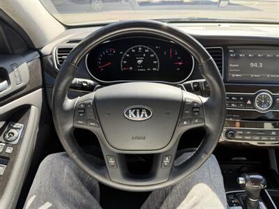 2014 Kia Cadenza Premium - Photo 19 - Van Nuys, CA 91406