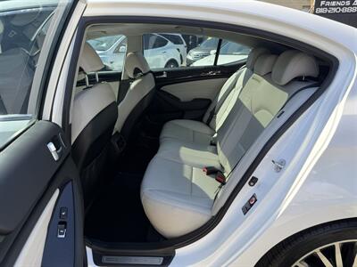 2014 Kia Cadenza Premium - Photo 11 - Van Nuys, CA 91406