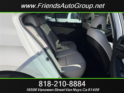 2014 Kia Cadenza Premium   - Photo 12 - Van Nuys, CA 91406