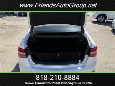 2014 Kia Cadenza Premium   - Photo 25 - Van Nuys, CA 91406