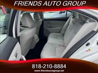 2011 Lexus ES 350   - Photo 15 - Van Nuys, CA 91406
