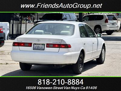 1999 Toyota Camry LE - Photo 4 - Van Nuys, CA 91406