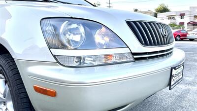 2000 Lexus RX 300   - Photo 24 - Van Nuys, CA 91406