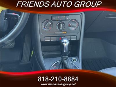 2013 Volkswagen Beetle 2.5L Fender Edition   - Photo 24 - Van Nuys, CA 91406