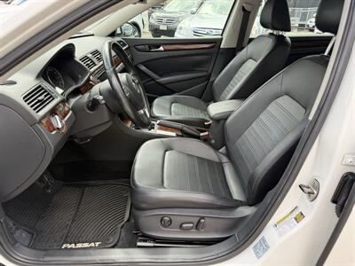2012 Volkswagen Passat SEL Premium PZEV - Photo 12 - Van Nuys, CA 91406