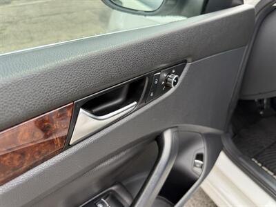 2012 Volkswagen Passat SEL Premium PZEV - Photo 18 - Van Nuys, CA 91406