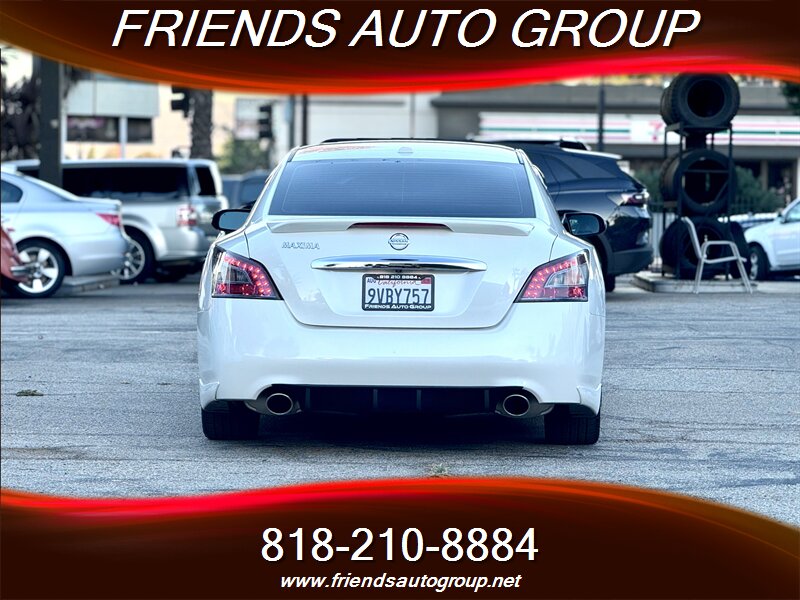 2012 Nissan Maxima SV photo 3