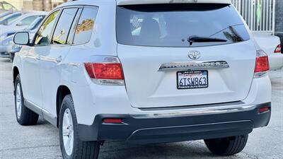 2011 Toyota Highlander SE   - Photo 4 - Van Nuys, CA 91406