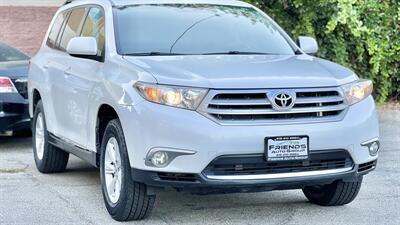 2011 Toyota Highlander SE   - Photo 2 - Van Nuys, CA 91406