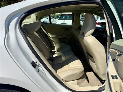 2011 Volvo S60 T6   - Photo 16 - Van Nuys, CA 91406