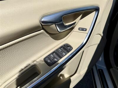 2011 Volvo S60 T6   - Photo 18 - Van Nuys, CA 91406