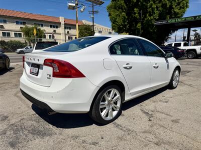 2011 Volvo S60 T6   - Photo 10 - Van Nuys, CA 91406